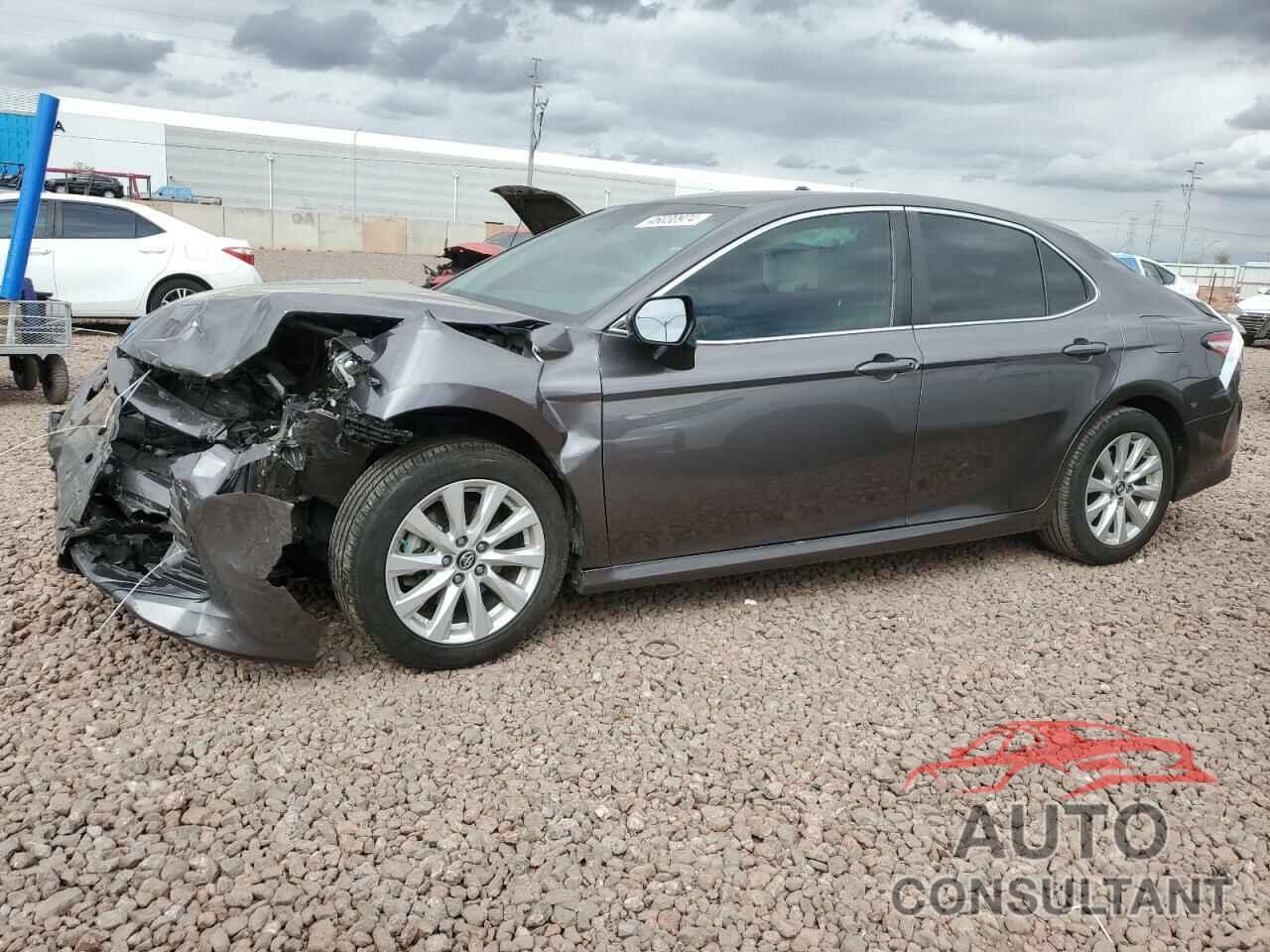 TOYOTA CAMRY 2018 - 4T1B11HK3JU157478
