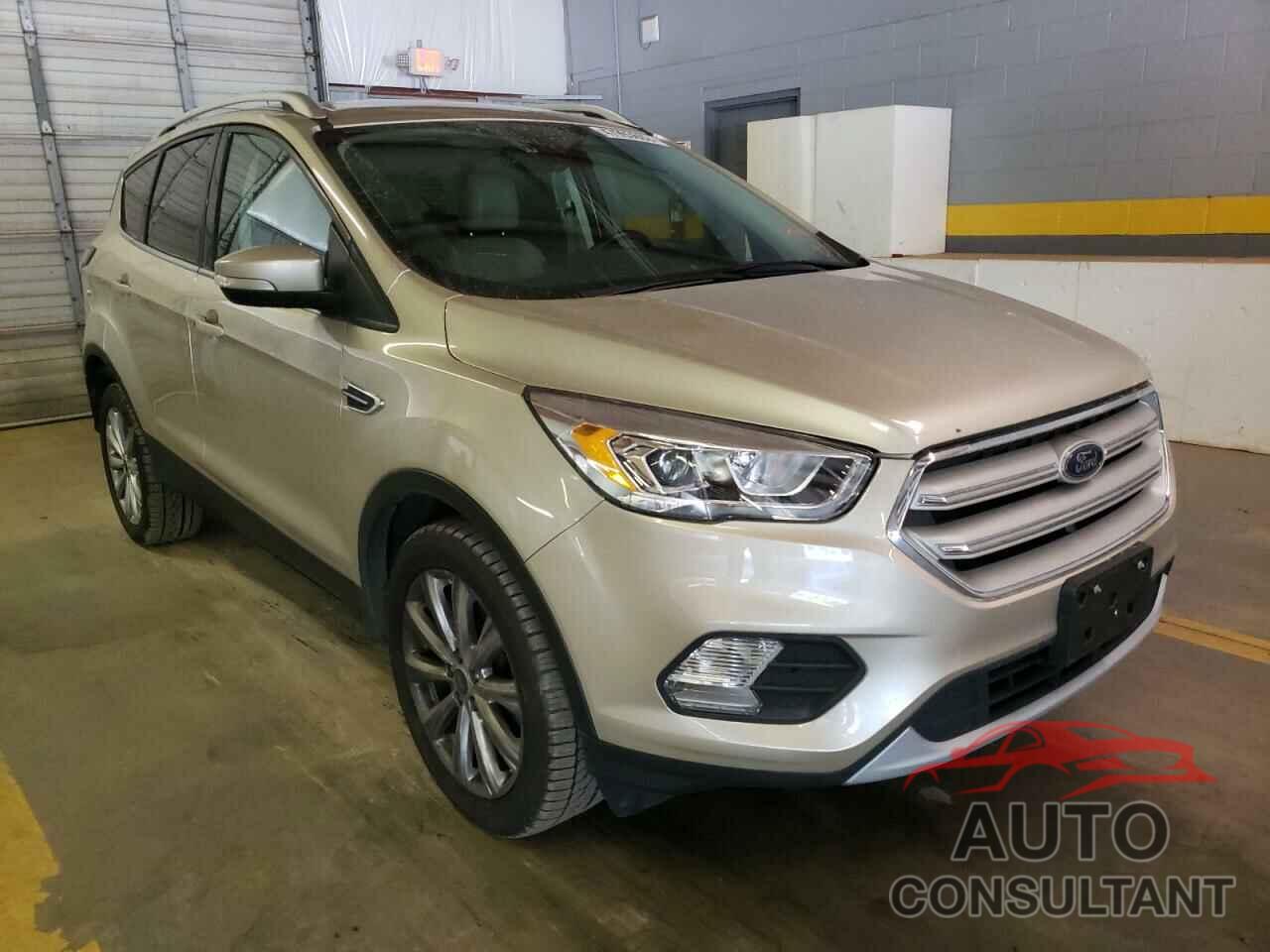 FORD ESCAPE 2017 - 1FMCU9J95HUE18363