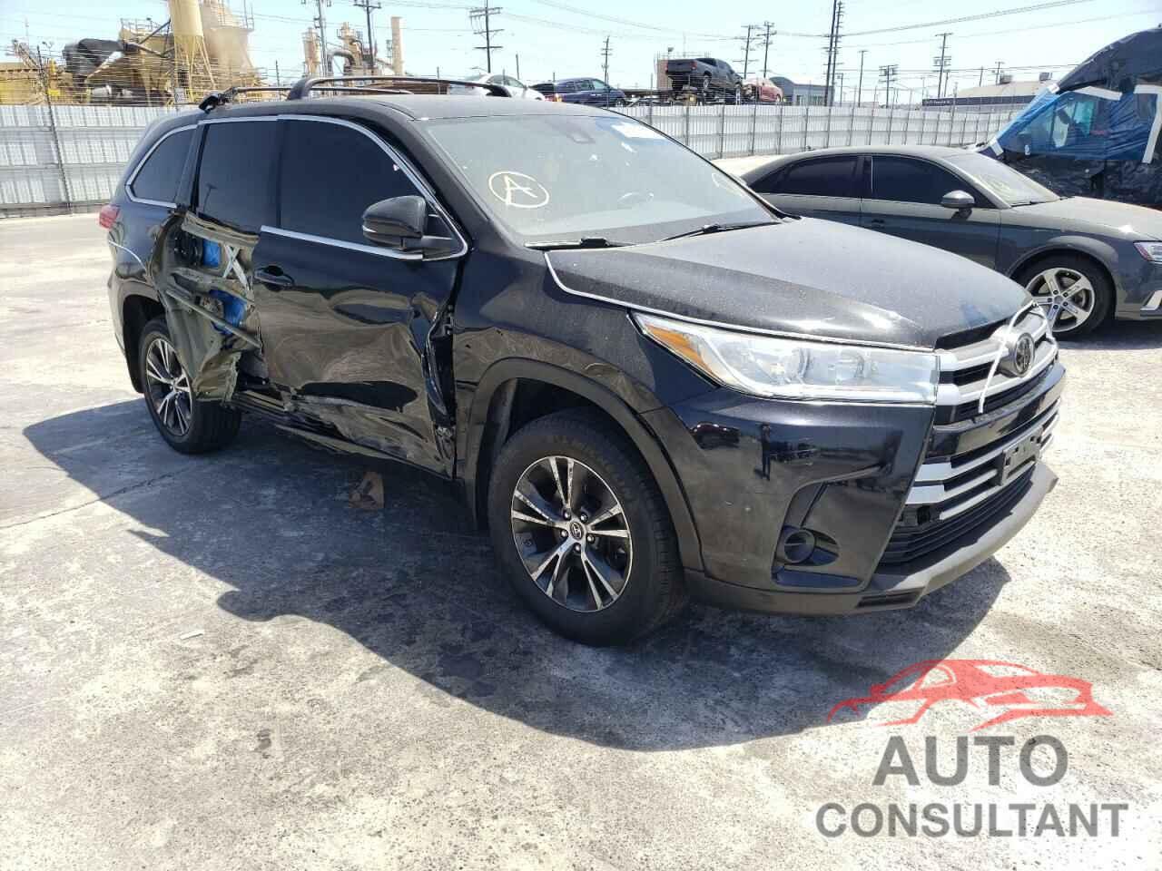 TOYOTA HIGHLANDER 2018 - 5TDZARFH4JS041025