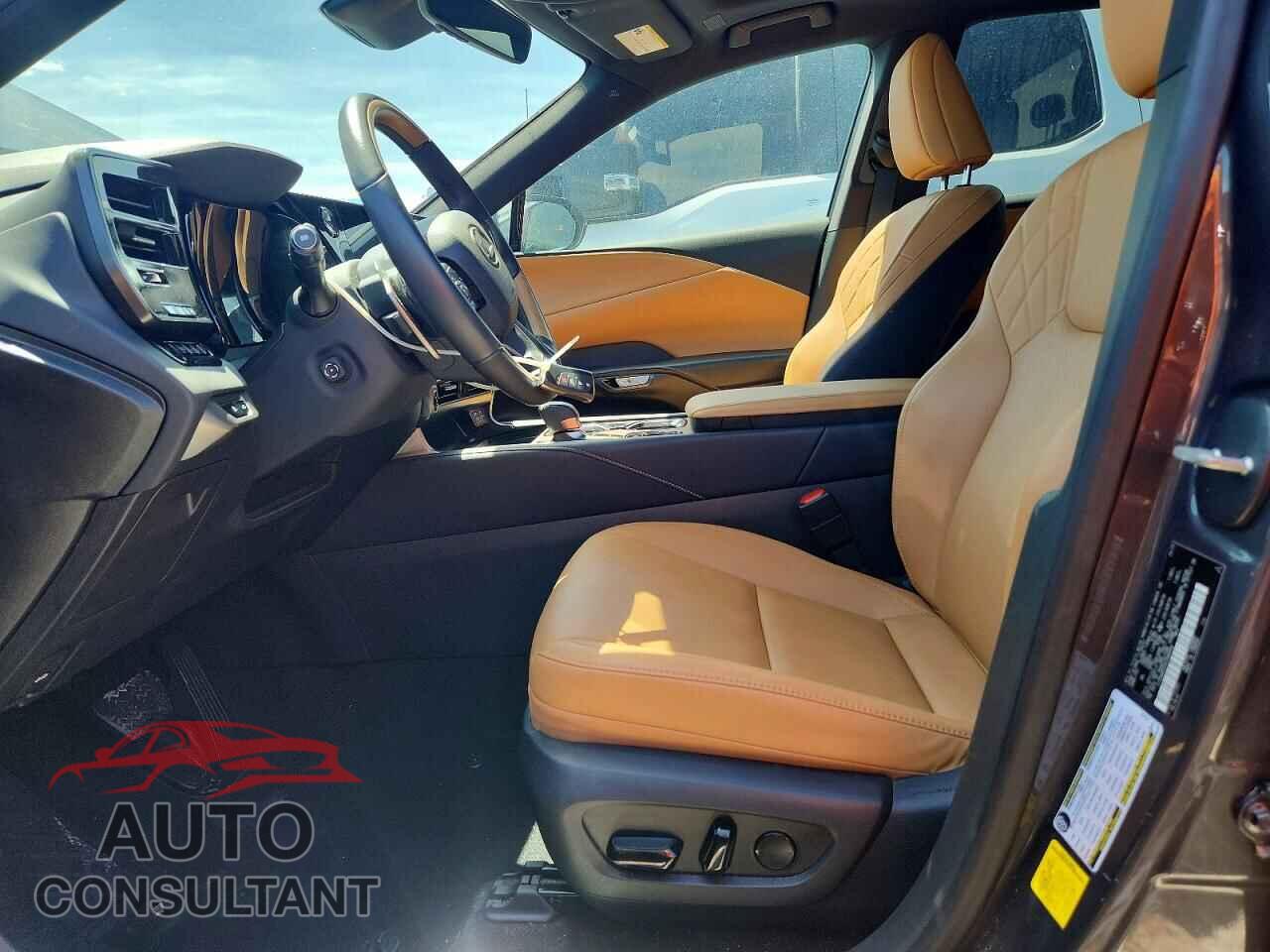 LEXUS UNKNOWN 2025 - 2T2BBMCA0SC088308