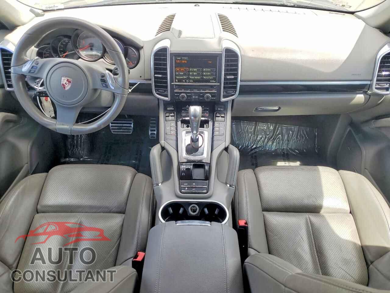 PORSCHE CAYENNE 2011 - WP1AB2A24BLA51401