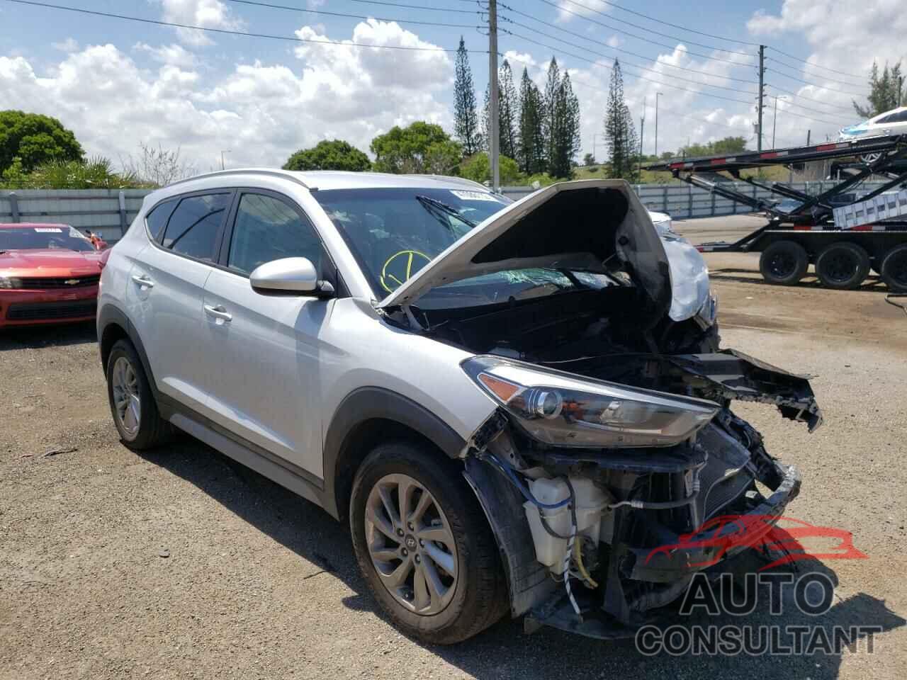 HYUNDAI TUCSON 2018 - KM8J33A48JU688611