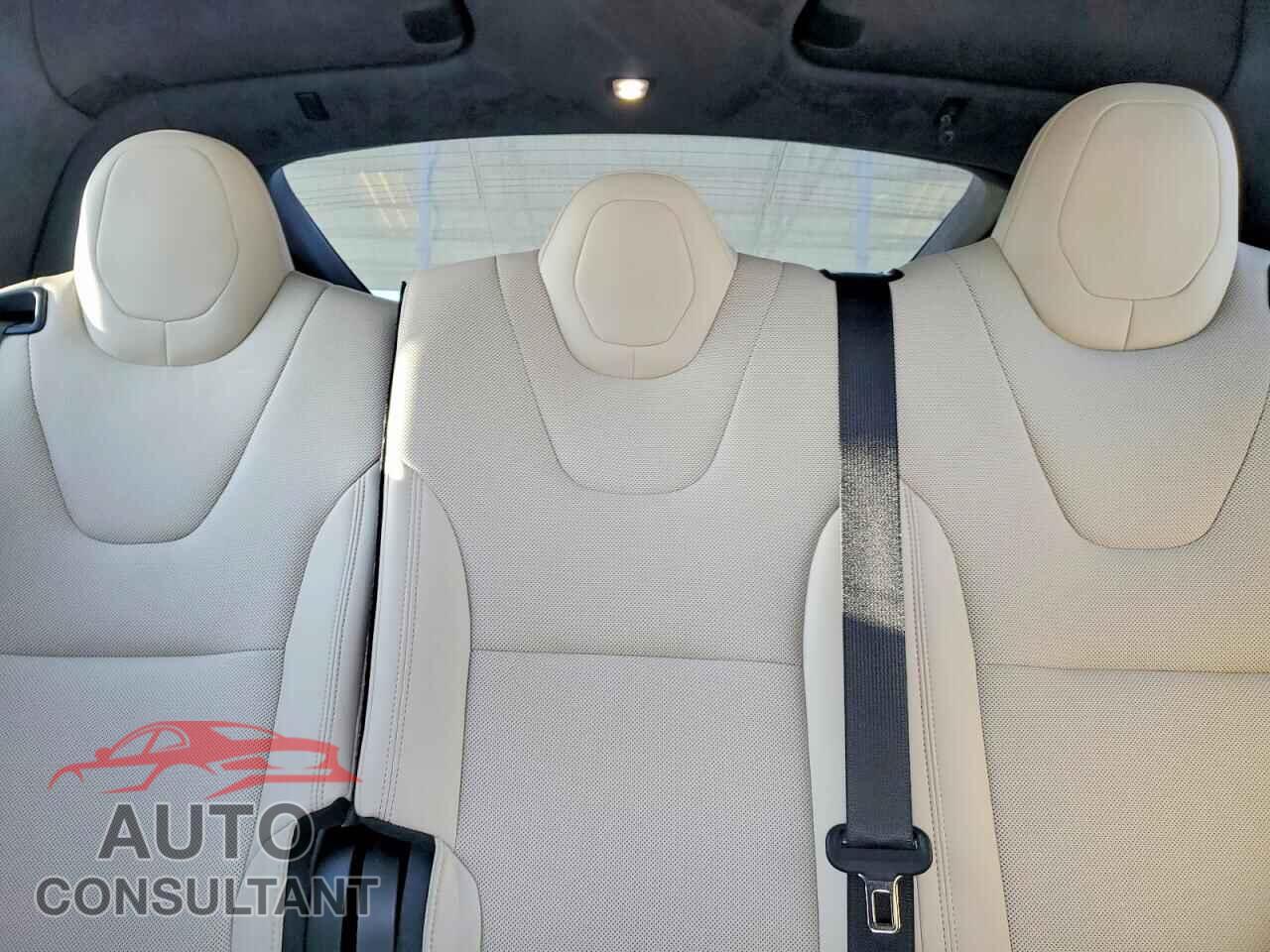 TESLA MODEL X 2023 - 7SAXCDE5XPF425421