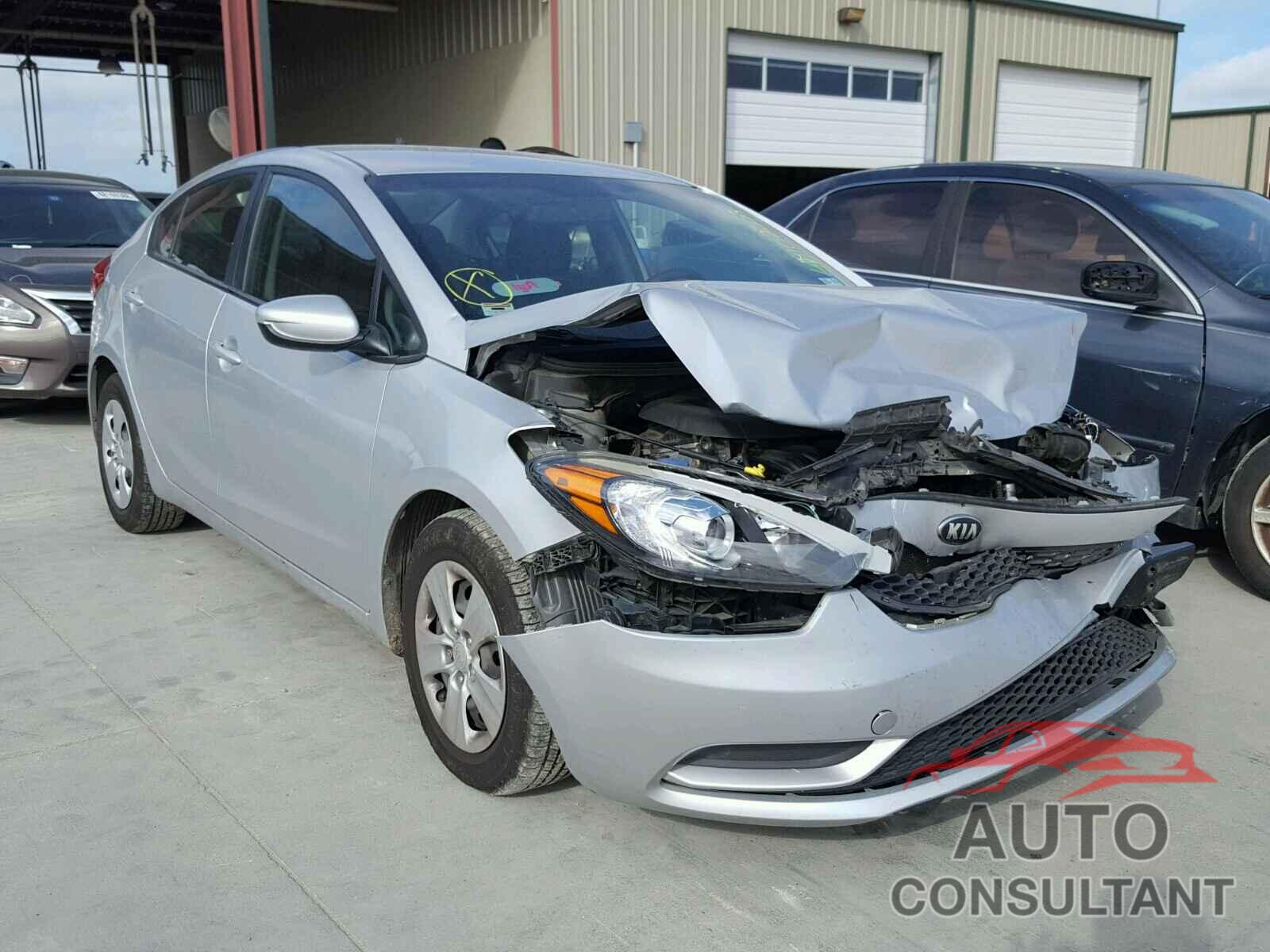 KIA FORTE 2016 - KNAFK4A61G5508180