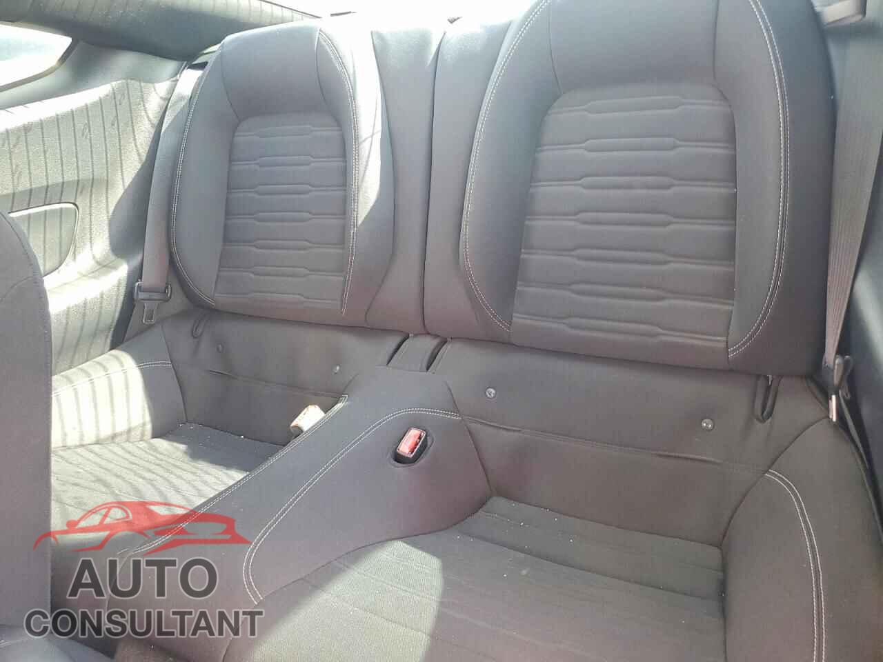 FORD MUSTANG 2015 - 1FA6P8CF7F5330076