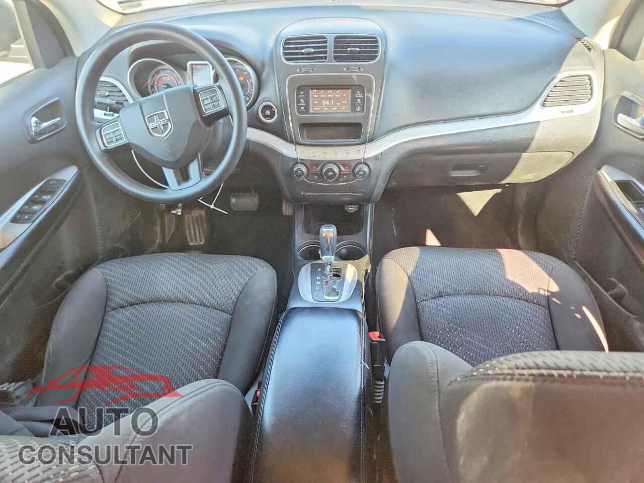 DODGE JOURNEY 2015 - 3C4PDCBG5FT627660