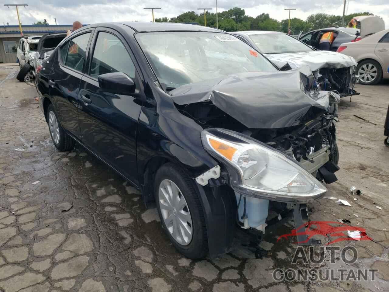NISSAN VERSA 2018 - 3N1CN7AP3JL813150