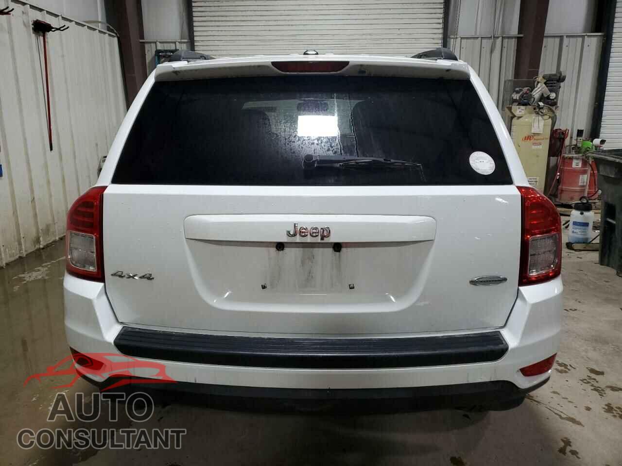 JEEP COMPASS 2011 - 1J4NF1FB3BD239356
