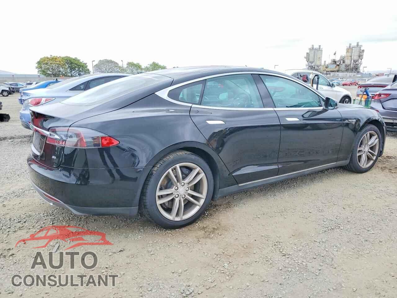 TESLA MODEL S 2013 - 5YJSA1CN6DFP26679