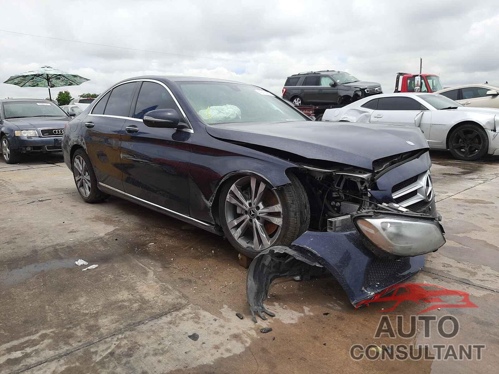 MERCEDES-BENZ C-CLASS 2018 - 55SWF4JB2JU261986