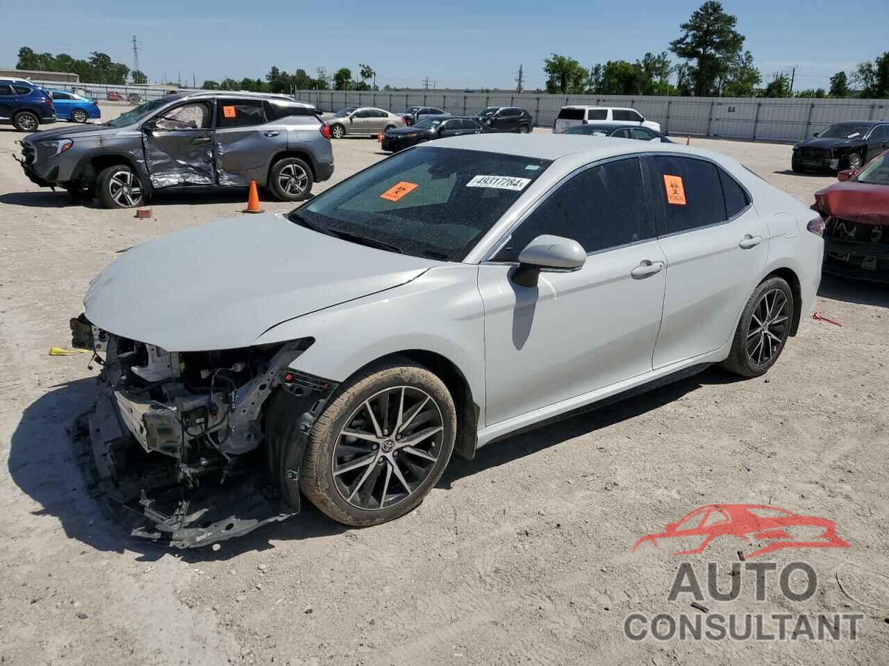 TOYOTA CAMRY 2022 - 4T1G11AK8NU043577
