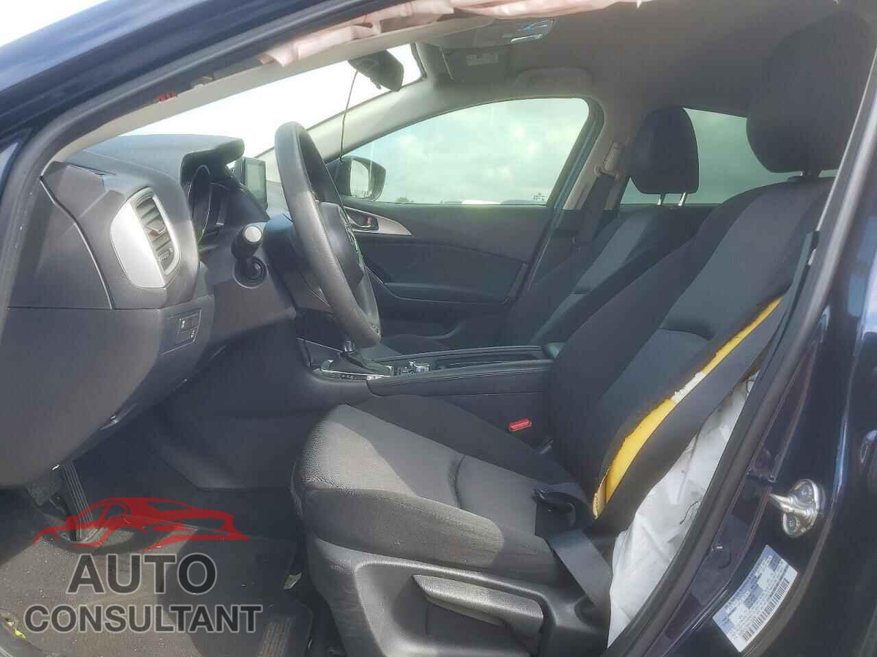 MAZDA 3 2017 - 3MZBN1U76HM105686
