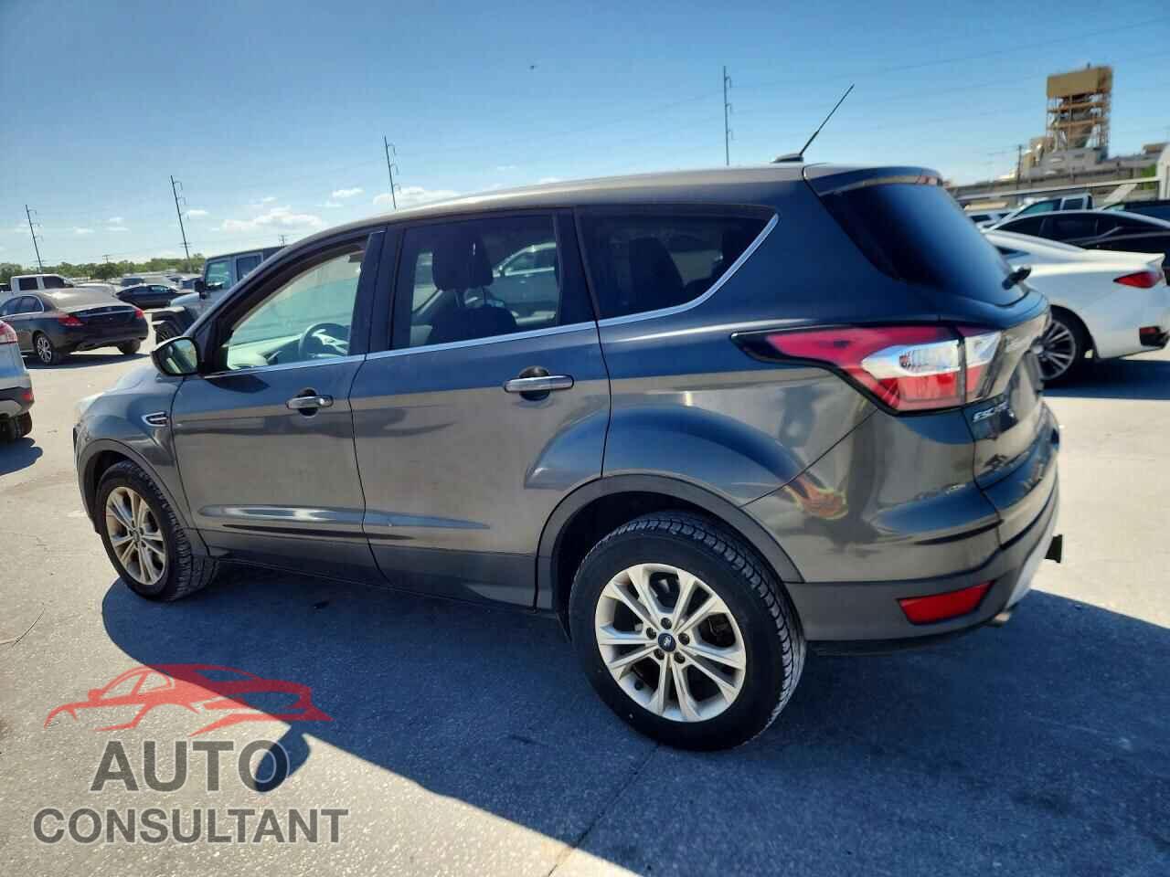 FORD ESCAPE 2017 - 1FMCU0G99HUC37236