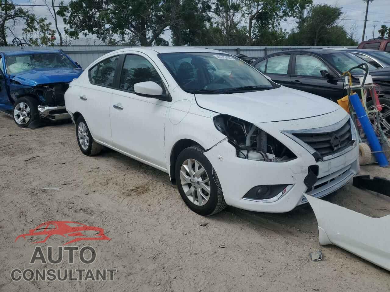 NISSAN VERSA 2017 - 3N1CN7AP2HL907871