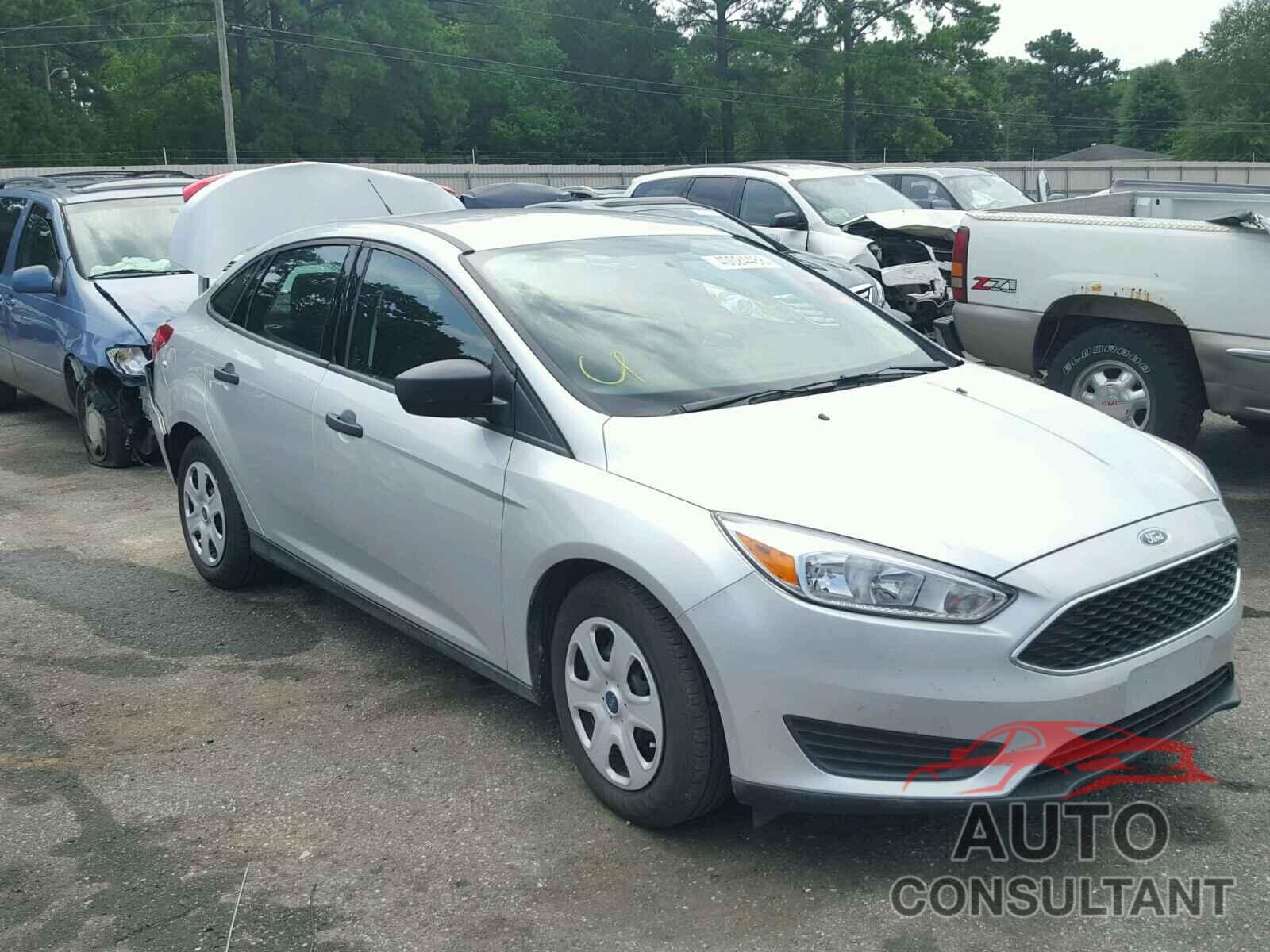 FORD FOCUS 2017 - 1FADP3E22HL317397
