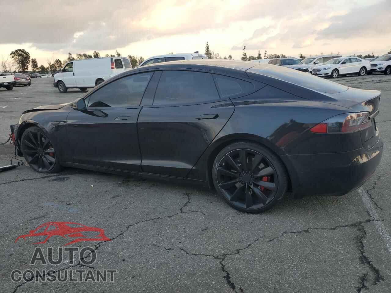 TESLA MODEL S 2016 - 5YJSA1E27GF147918