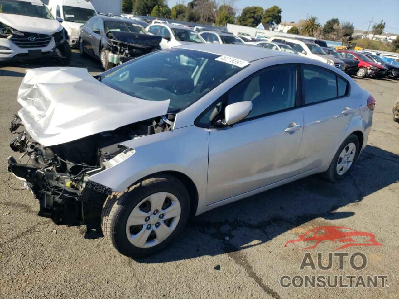 KIA FORTE 2017 - 3KPFK4A75HE014017