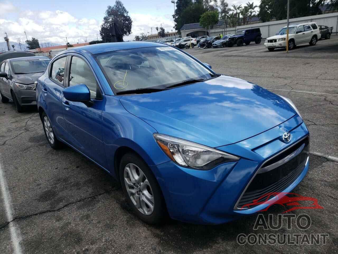TOYOTA YARIS 2017 - 3MYDLBYV3HY184308