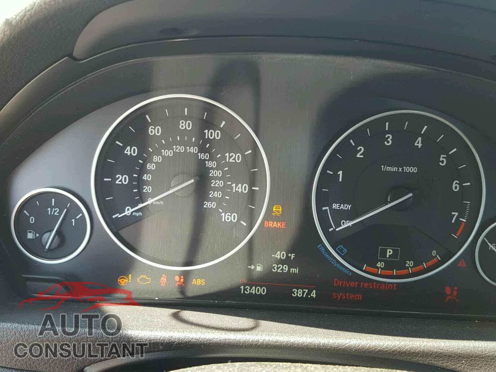BMW 3 SERIES 2016 - WBA8E5G50GNU19687