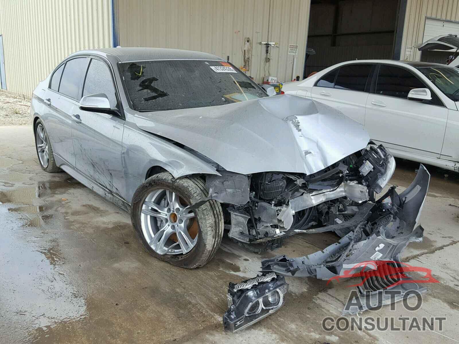 BMW 3 SERIES 2015 - WBA3C1C53FK118975