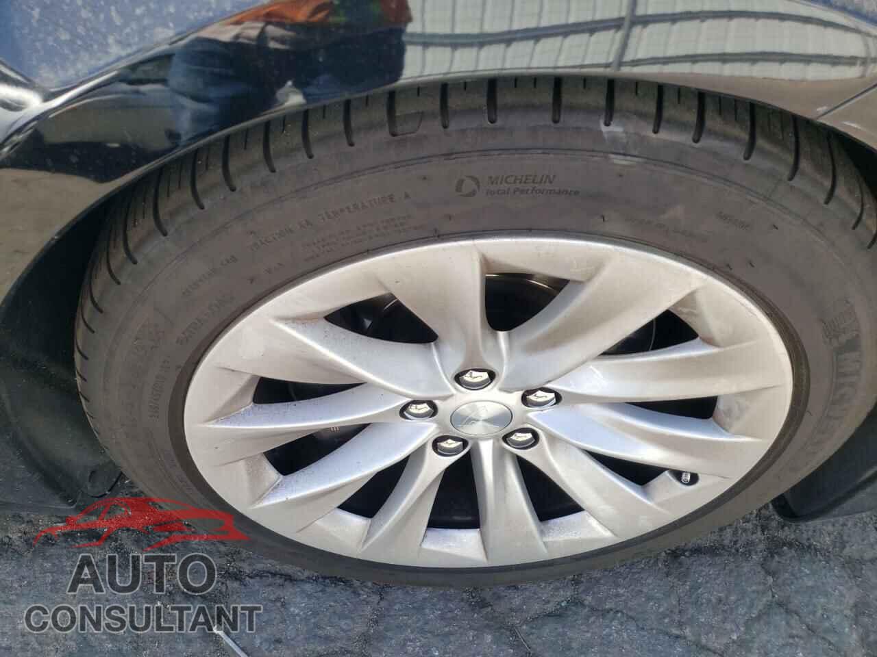 TESLA MODEL S 2017 - 5YJSA1E29HF175527