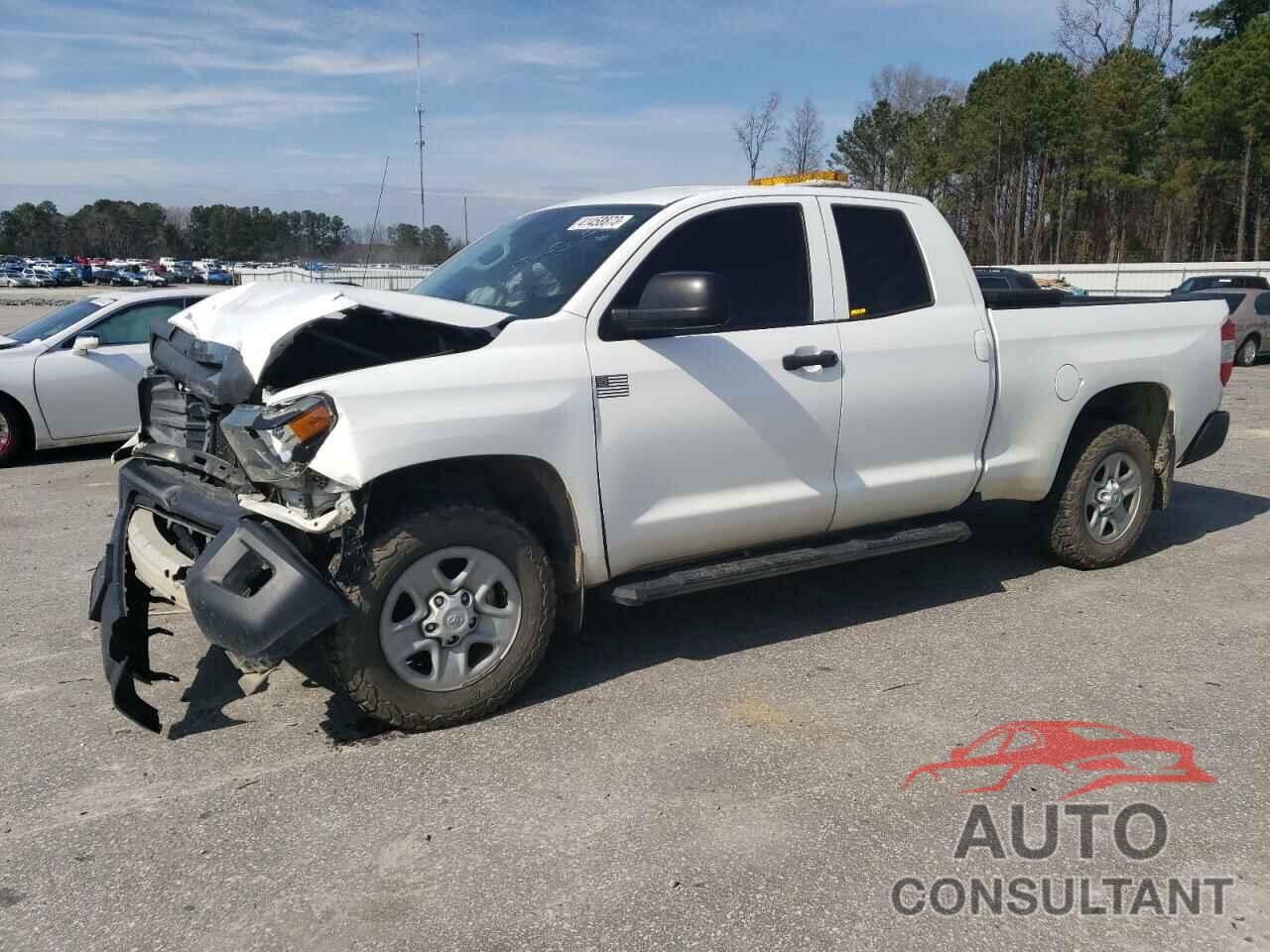 TOYOTA TUNDRA 2019 - 5TFUM5F11KX081328