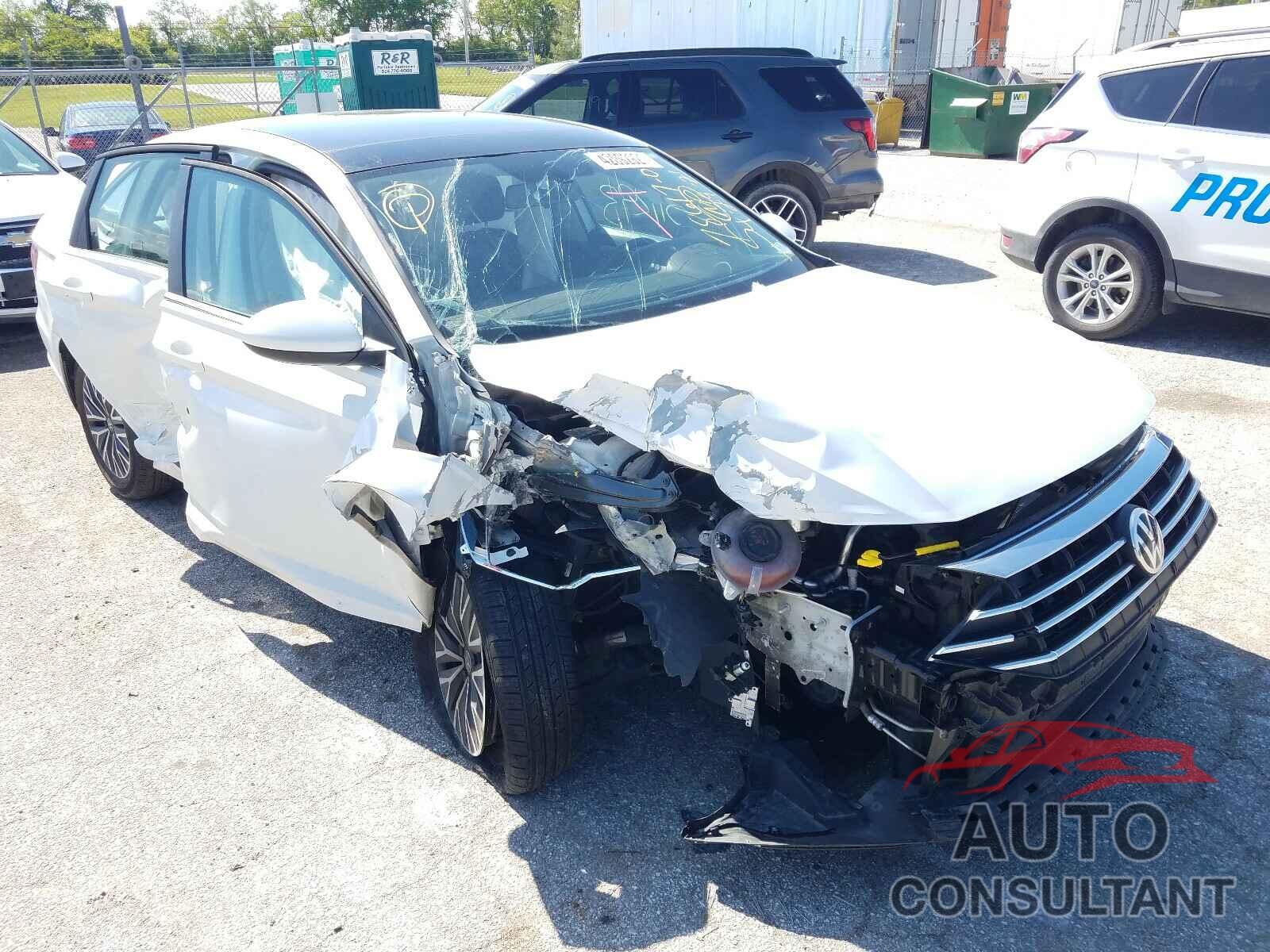 VOLKSWAGEN JETTA 2019 - 3VWC57BU8KM164231