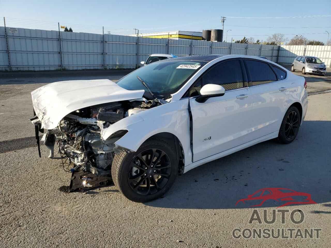 FORD FUSION 2019 - 3FA6P0LU2KR179056