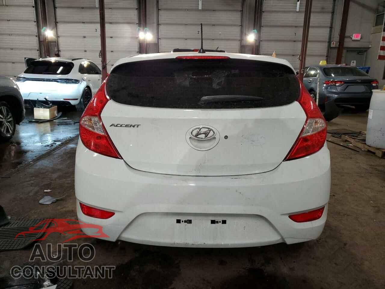 HYUNDAI ACCENT 2013 - KMHCU5AE2DU070280