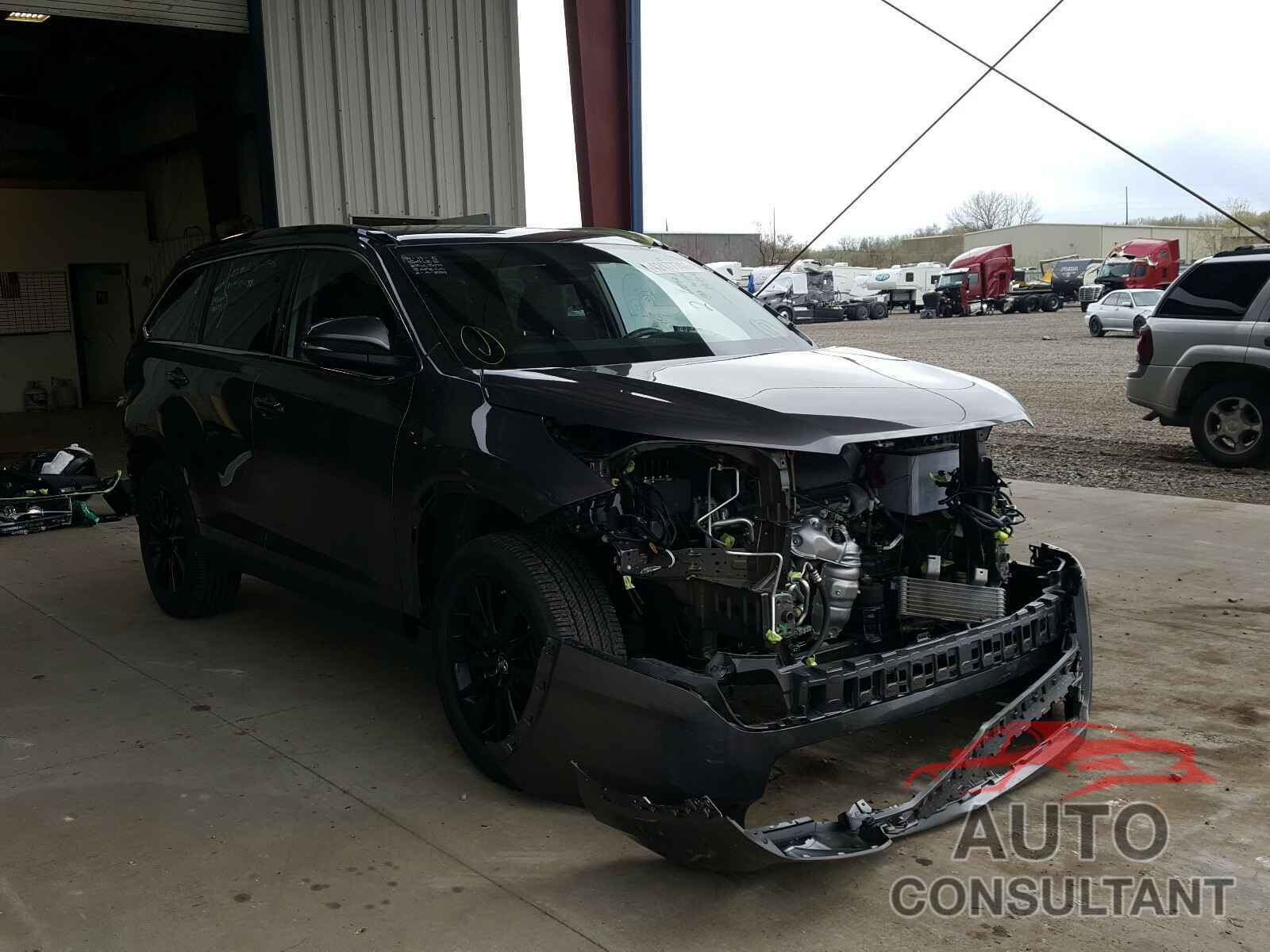 TOYOTA HIGHLANDER 2019 - 5TDJZRFH6KS618399