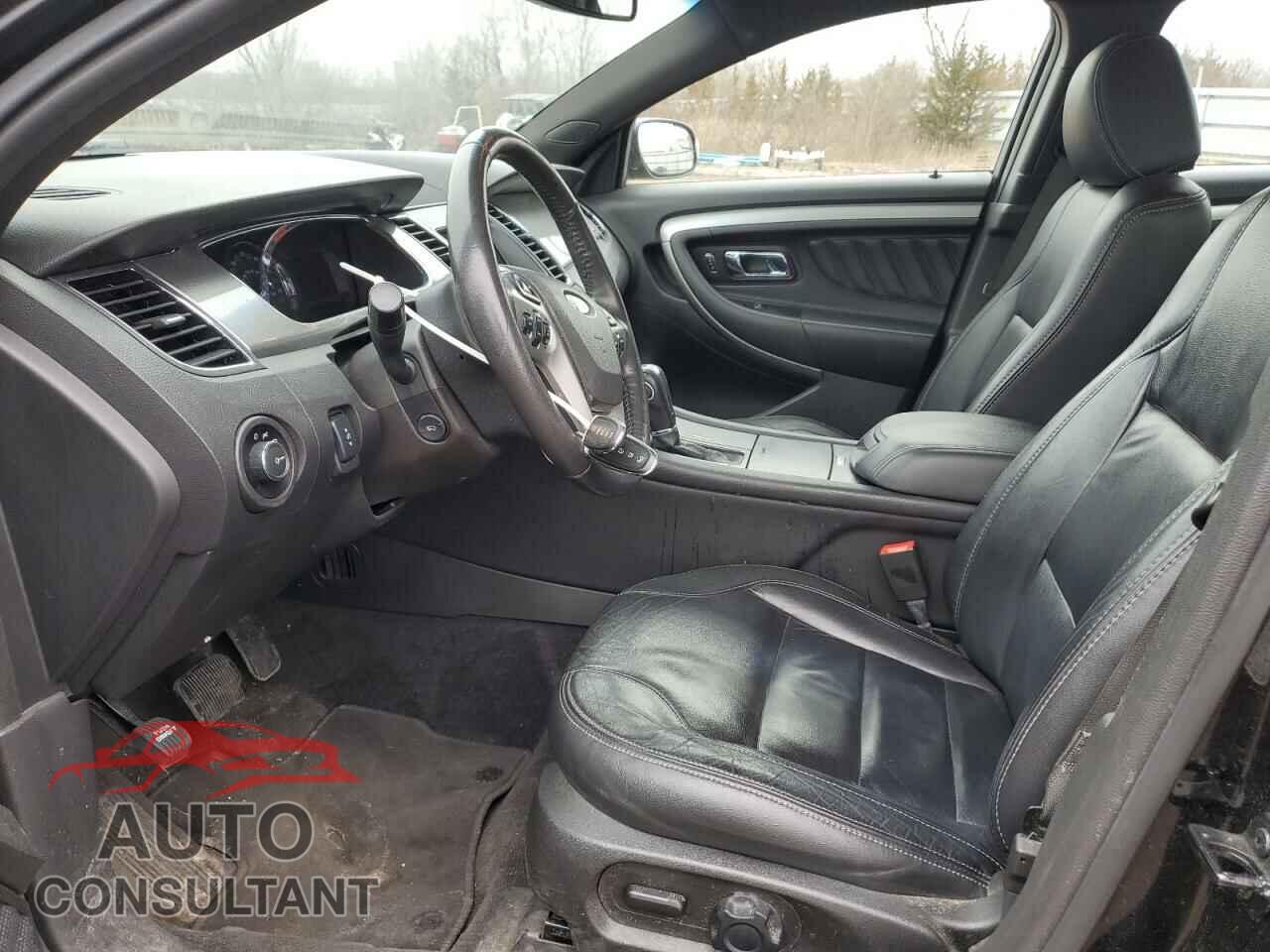 FORD TAURUS 2017 - 1FAHP2E88HG138841