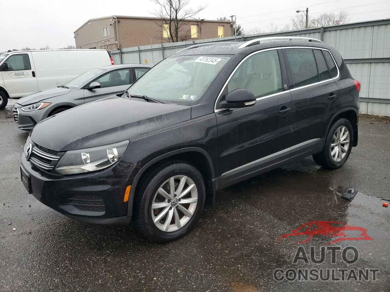 VOLKSWAGEN TIGUAN 2017 - WVGSV7AX8HW512785