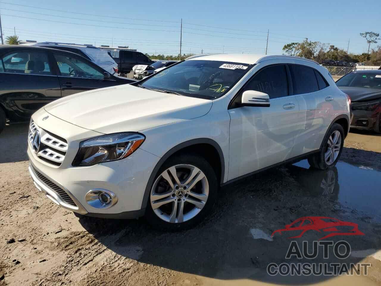 MERCEDES-BENZ GLA-CLASS 2018 - WDCTG4EB1JJ447484