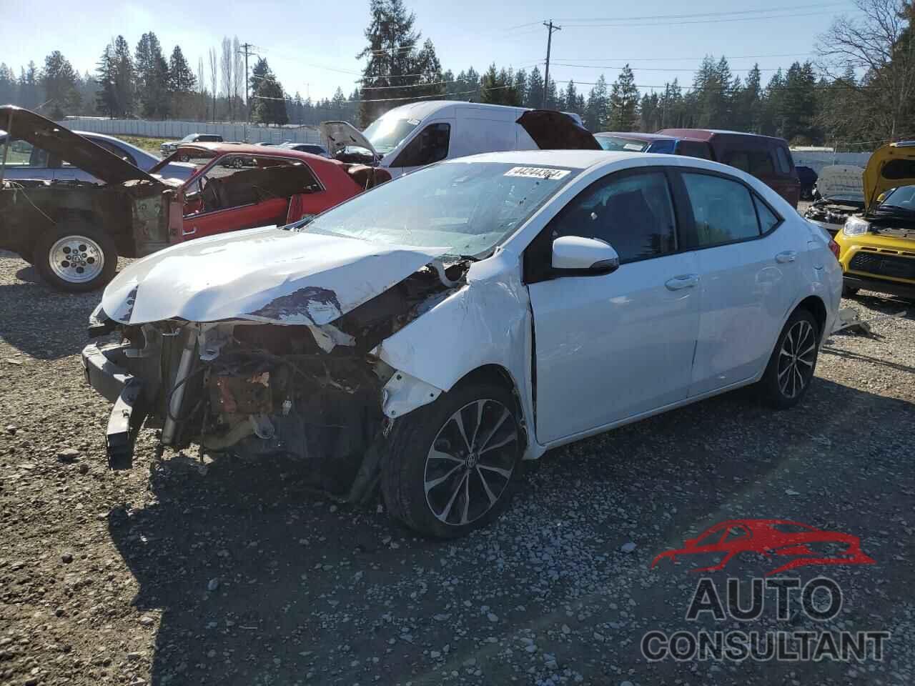 TOYOTA COROLLA 2017 - 5YFBURHE8HP687800