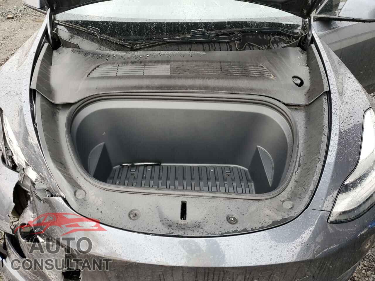 TESLA MODEL Y 2020 - 5YJYGDEE5LF034130