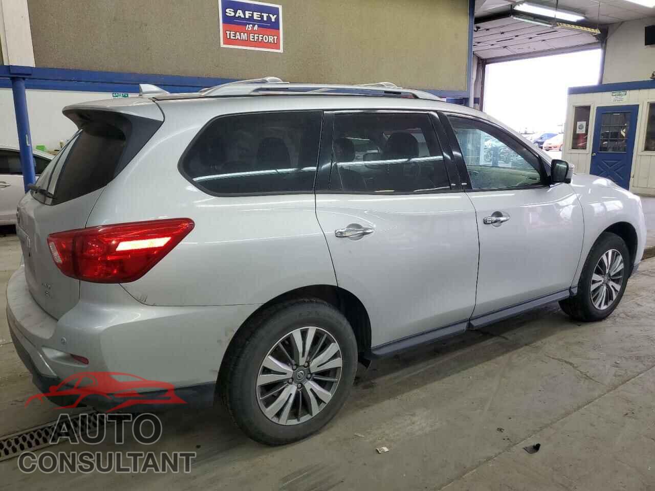 NISSAN PATHFINDER 2020 - 5N1DR2CM3LC588864
