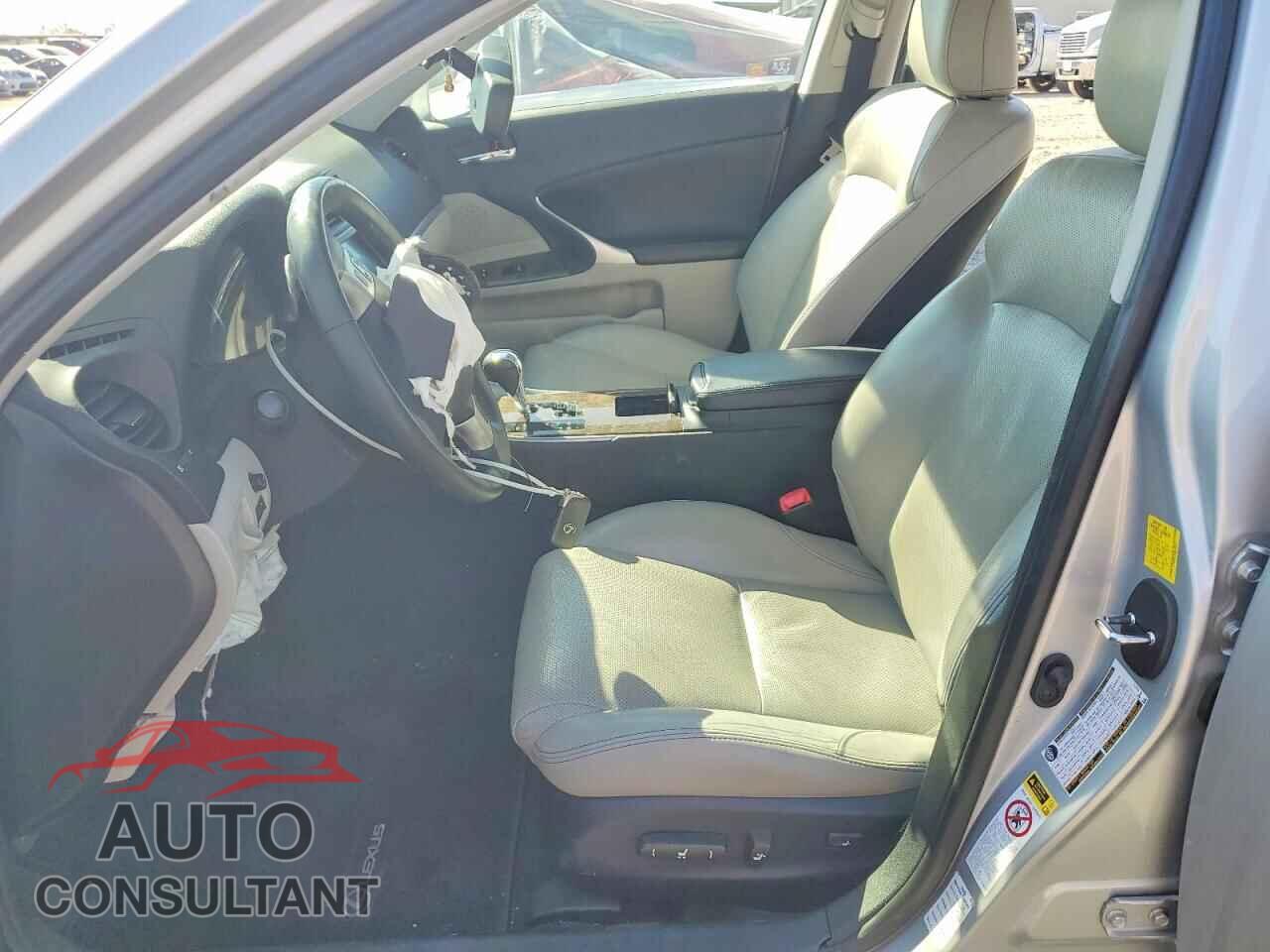 LEXUS IS 2011 - JTHBF5C23B5144793