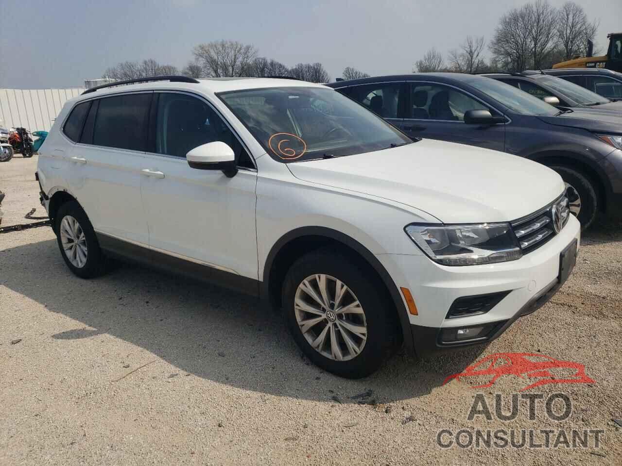 VOLKSWAGEN TIGUAN 2018 - 3VV3B7AX8JM012408