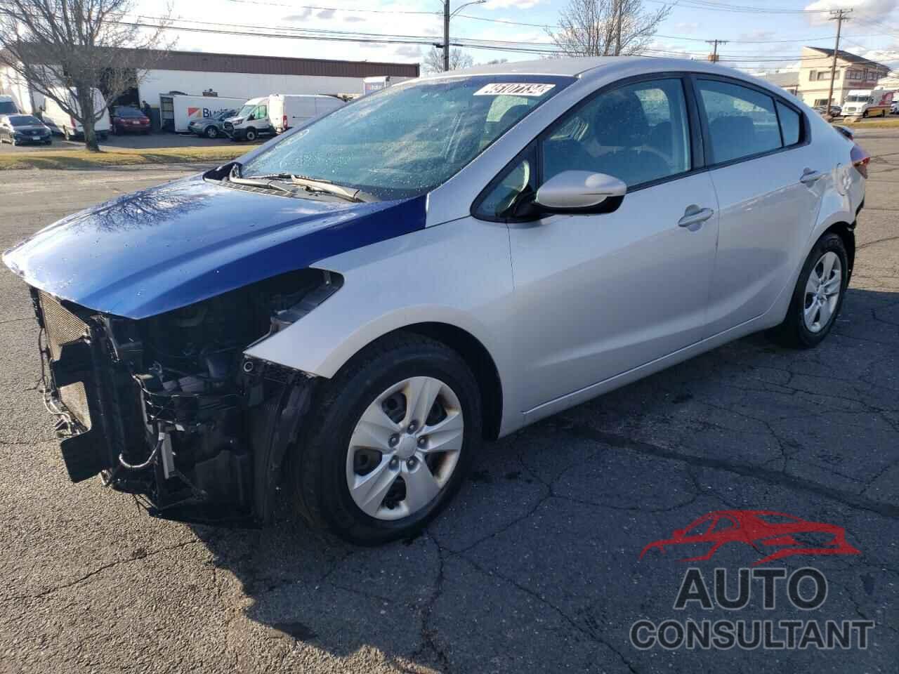 KIA FORTE 2018 - 3KPFK4A74JE238420