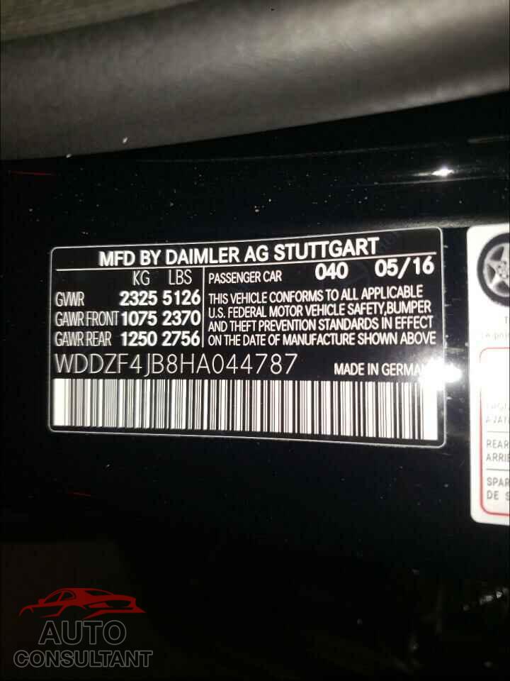 MERCEDES-BENZ E CLASS 2017 - WDDZF4JB8HA044787