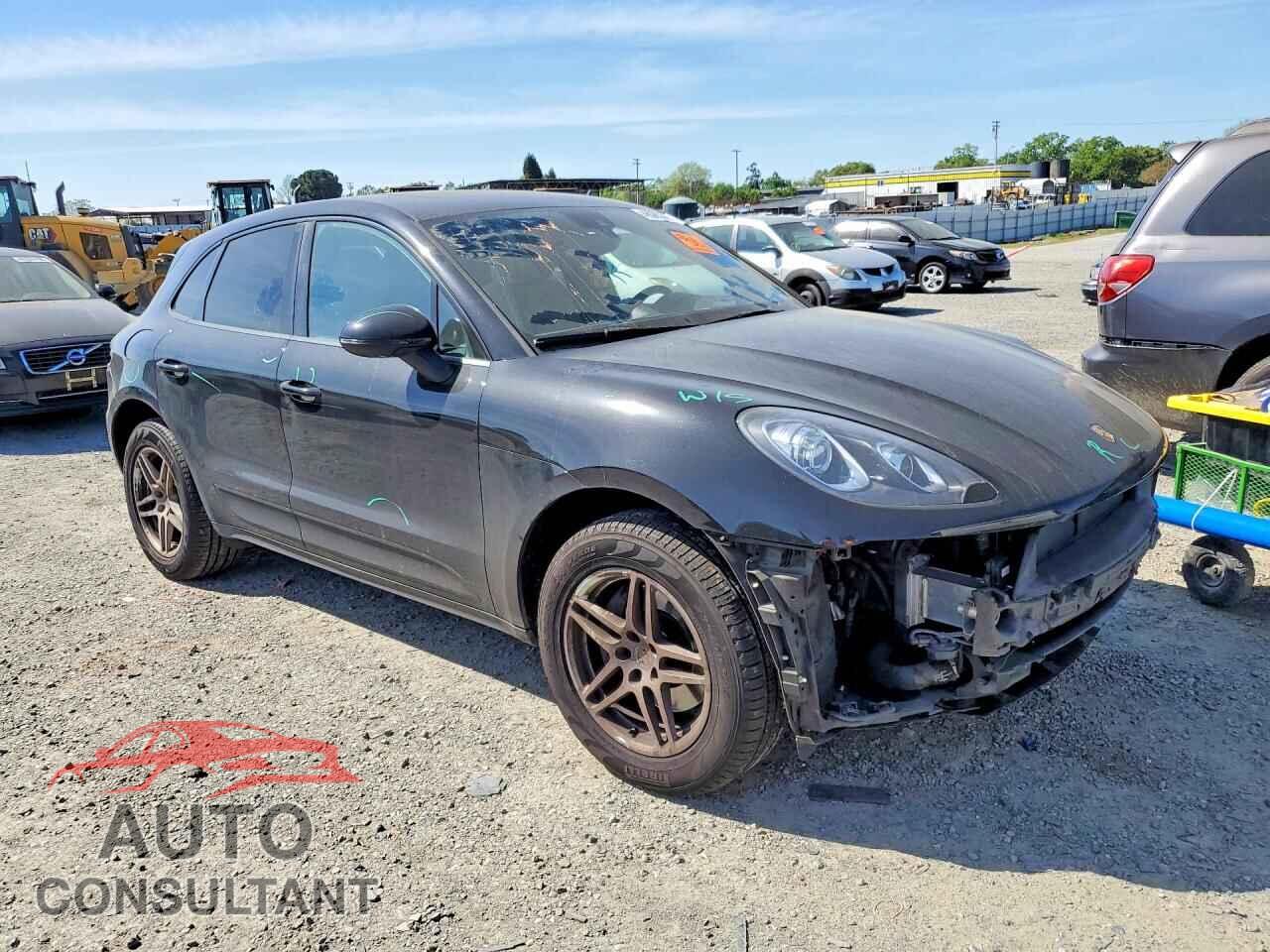 PORSCHE MACAN 2018 - WP1AA2A58JLB19372