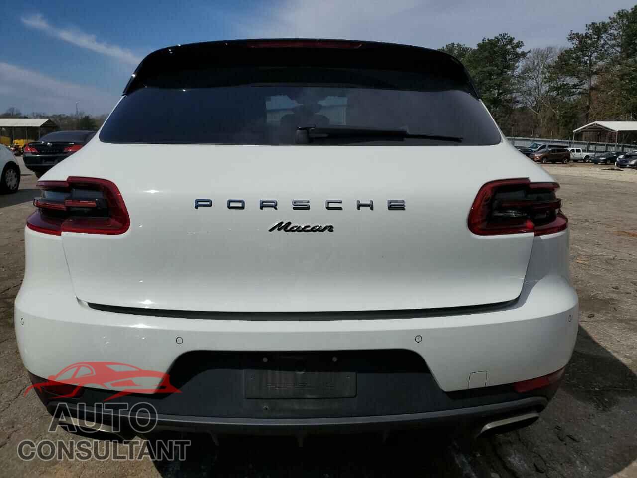 PORSCHE MACAN 2018 - WP1AA2A52JLB04074