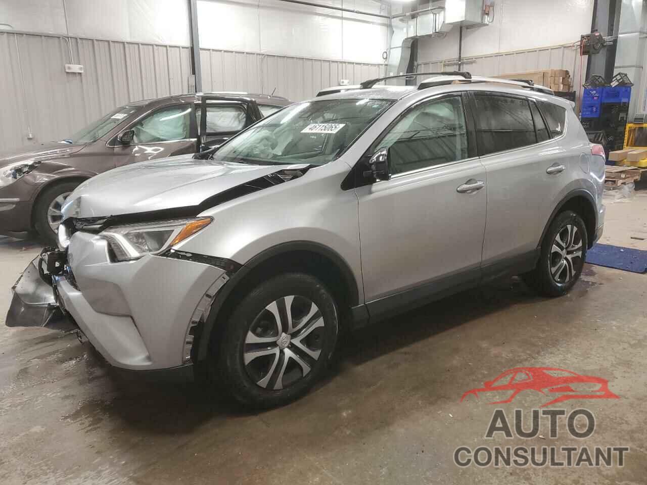 TOYOTA RAV4 2018 - 2T3BFREV4JW740180
