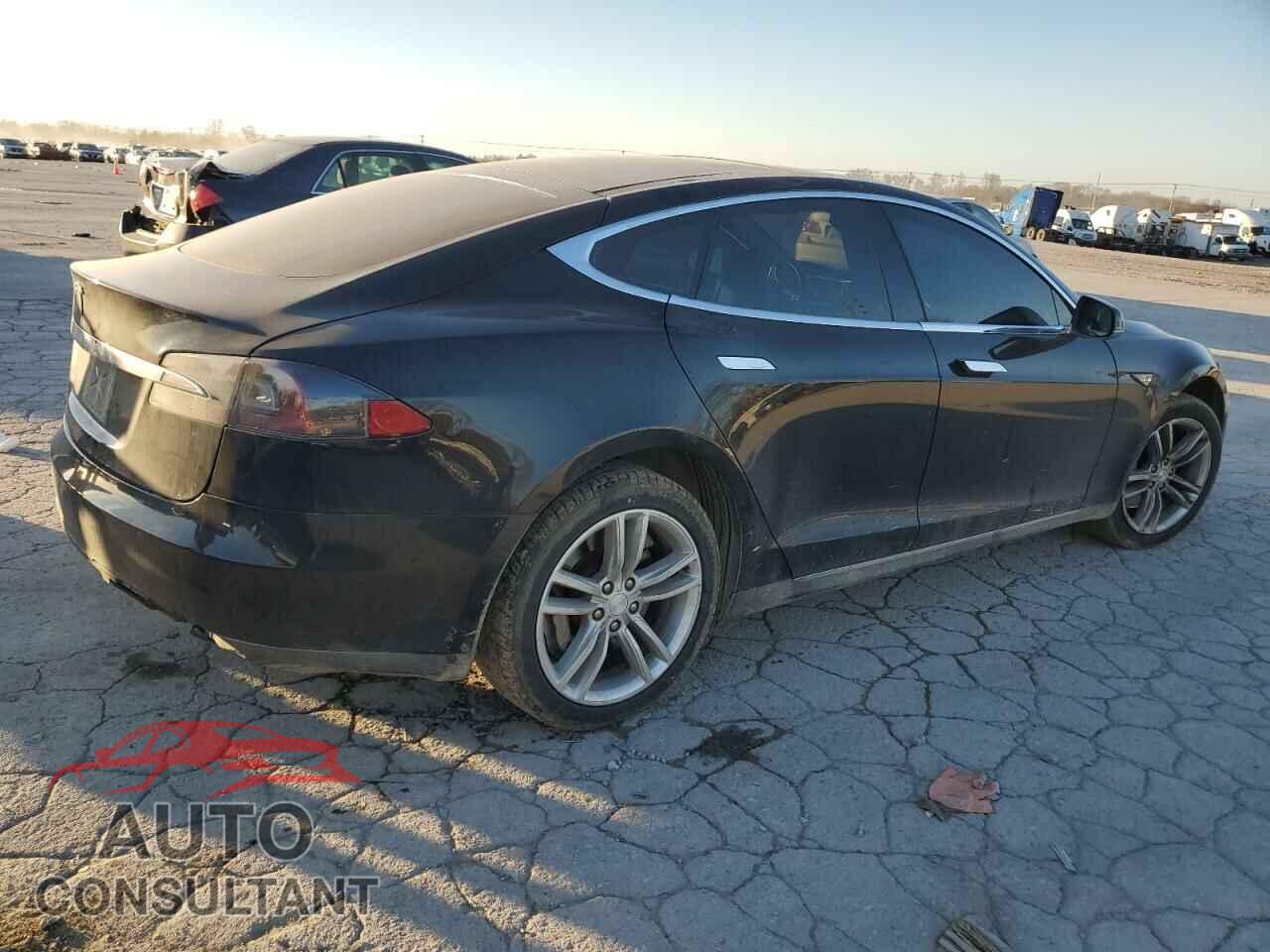 TESLA MODEL S 2012 - 5YJSA1DP9CFS00531