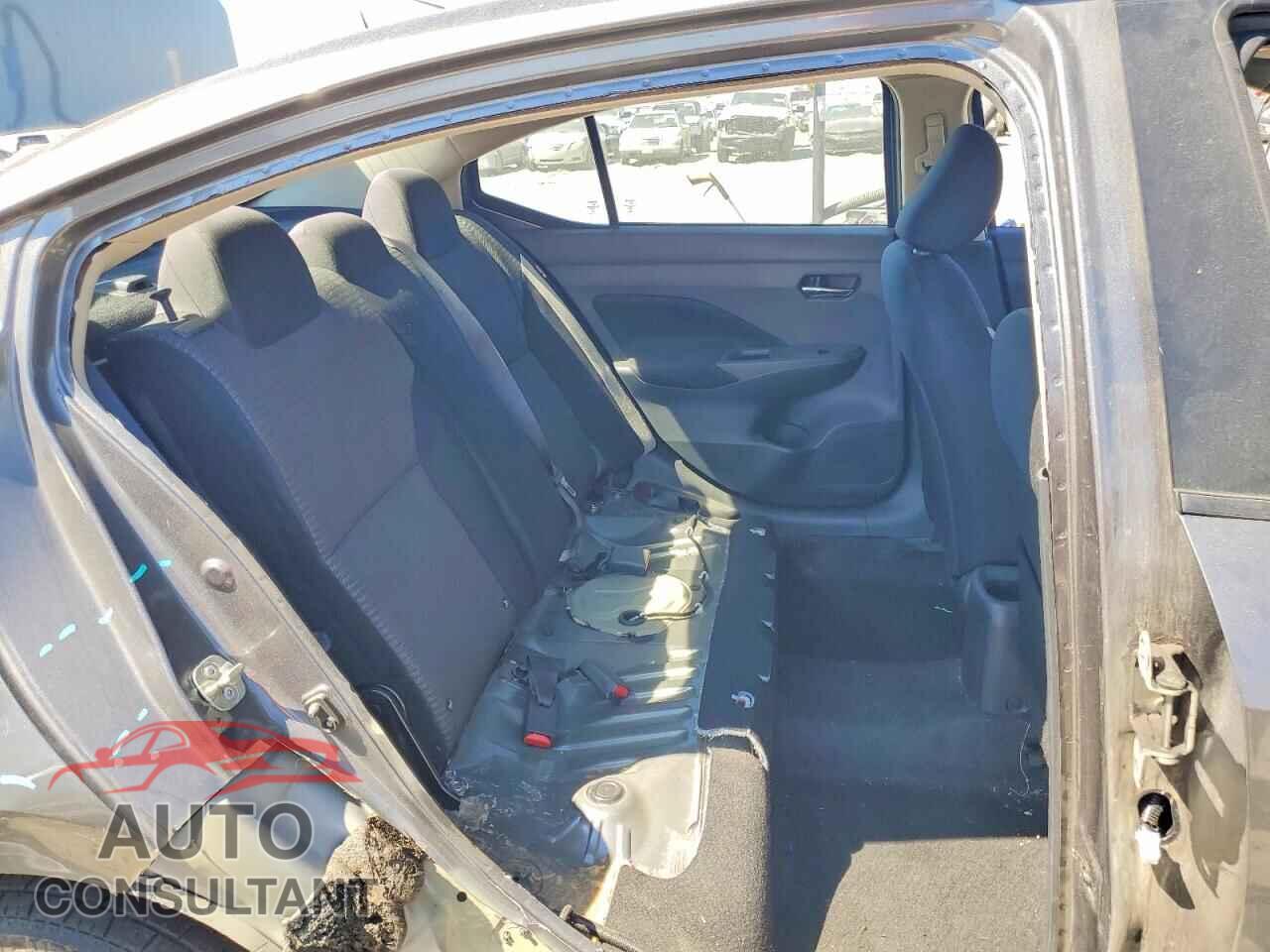 NISSAN VERSA 2021 - 3N1CN8EVXML864194