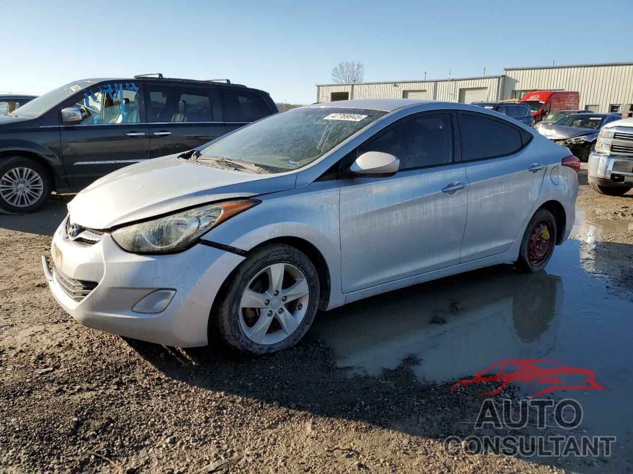 HYUNDAI ELANTRA 2013 - KMHDH4AE8DU609231