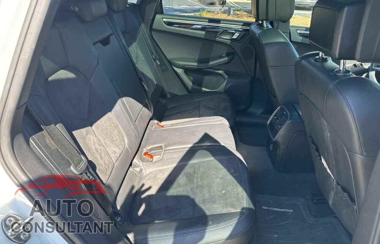 PORSCHE MACAN 2018 - WP1AB2A57JLB32143