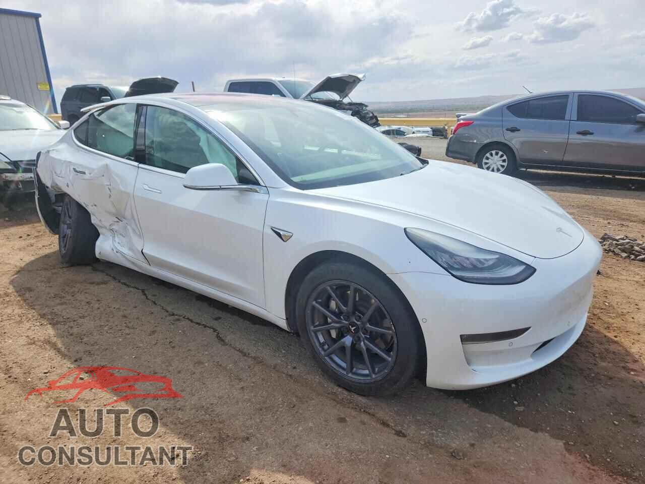TESLA MODEL 3 2018 - 5YJ3E1EB9JF094865