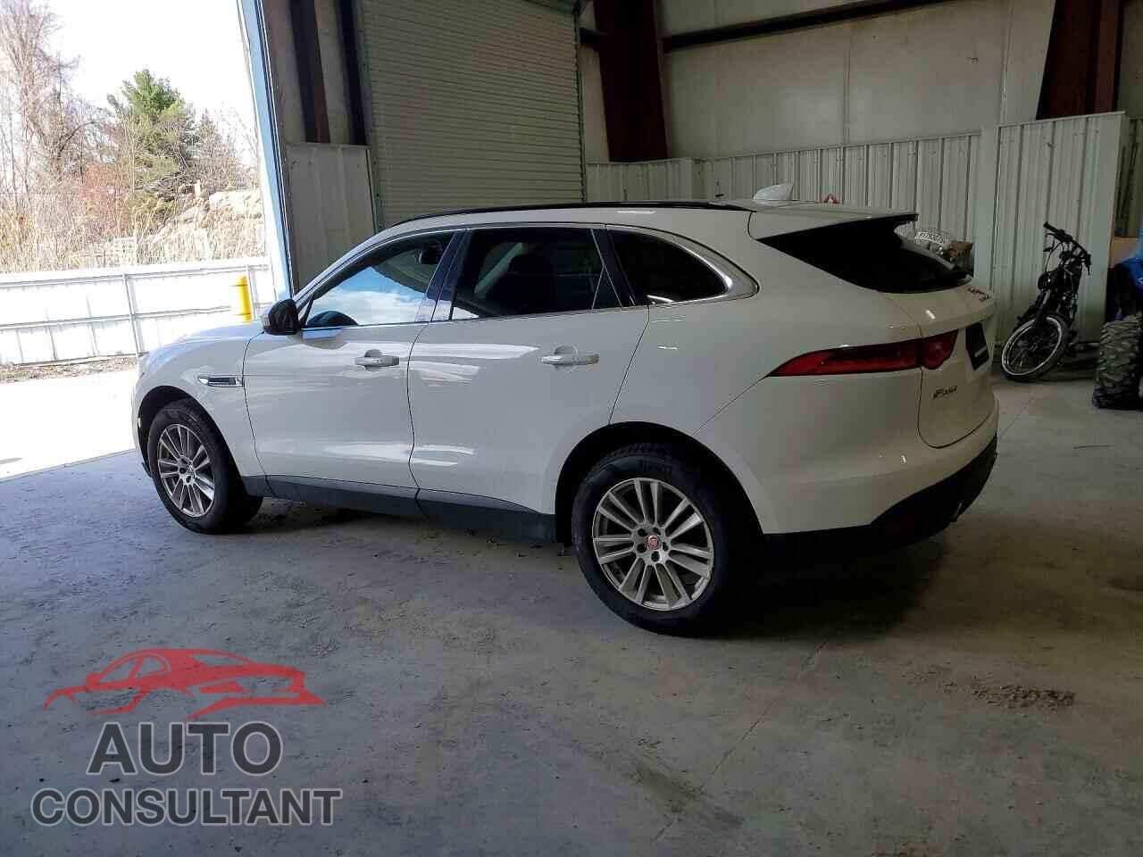 JAGUAR F-PACE 2017 - SADCK2BV7HA087093