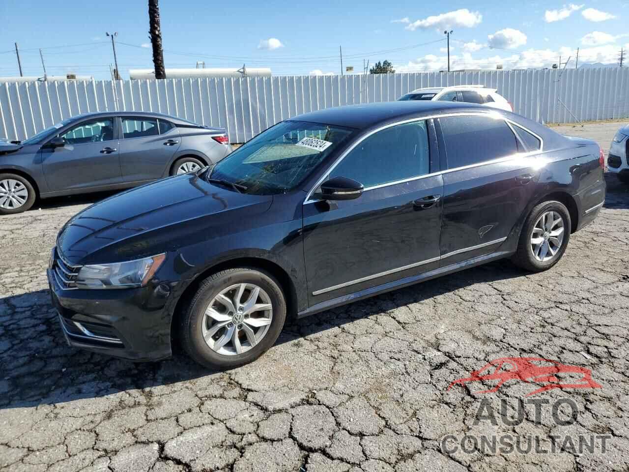 VOLKSWAGEN PASSAT 2017 - 1VWAT7A31HC064505